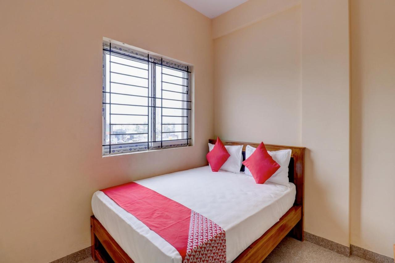 Hotel Oyo Flagship Golden Treasury Bengaluru Zewnętrze zdjęcie