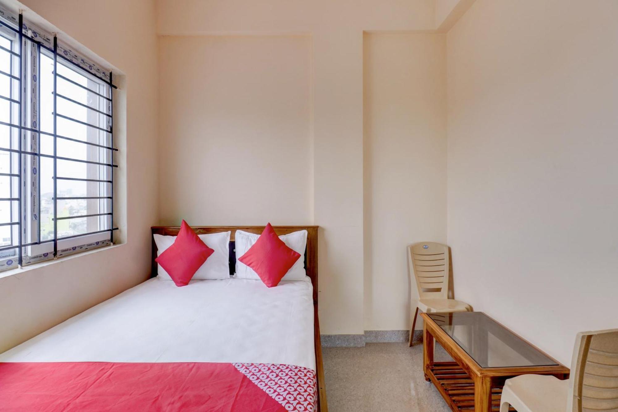 Hotel Oyo Flagship Golden Treasury Bengaluru Zewnętrze zdjęcie